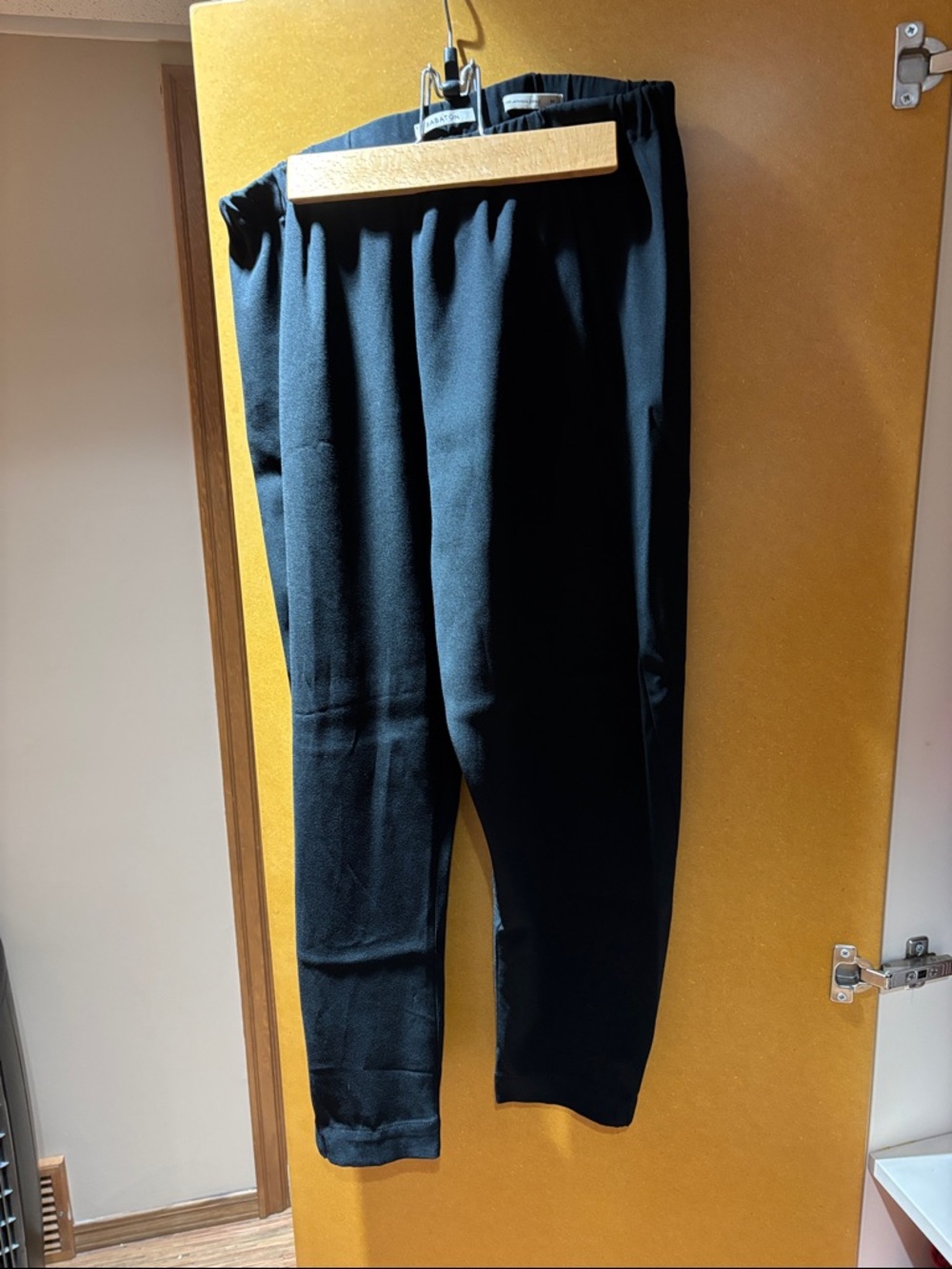 Women’s Babaton Japanese crepe tapered dress pants